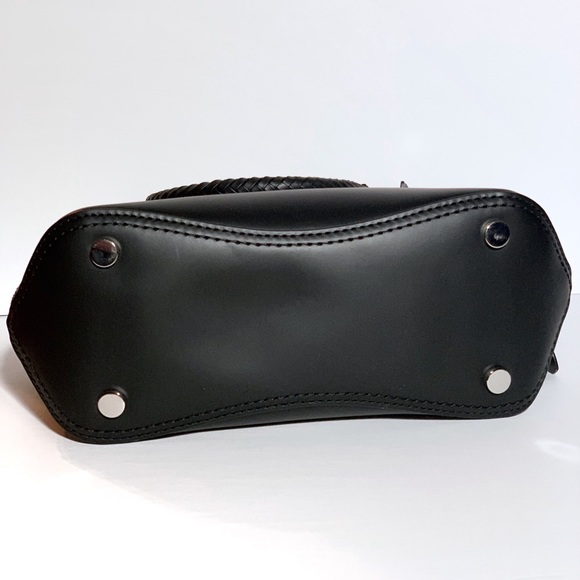 MICHEAL KORS Blakely Leather Satchel - Picture 4 of 4